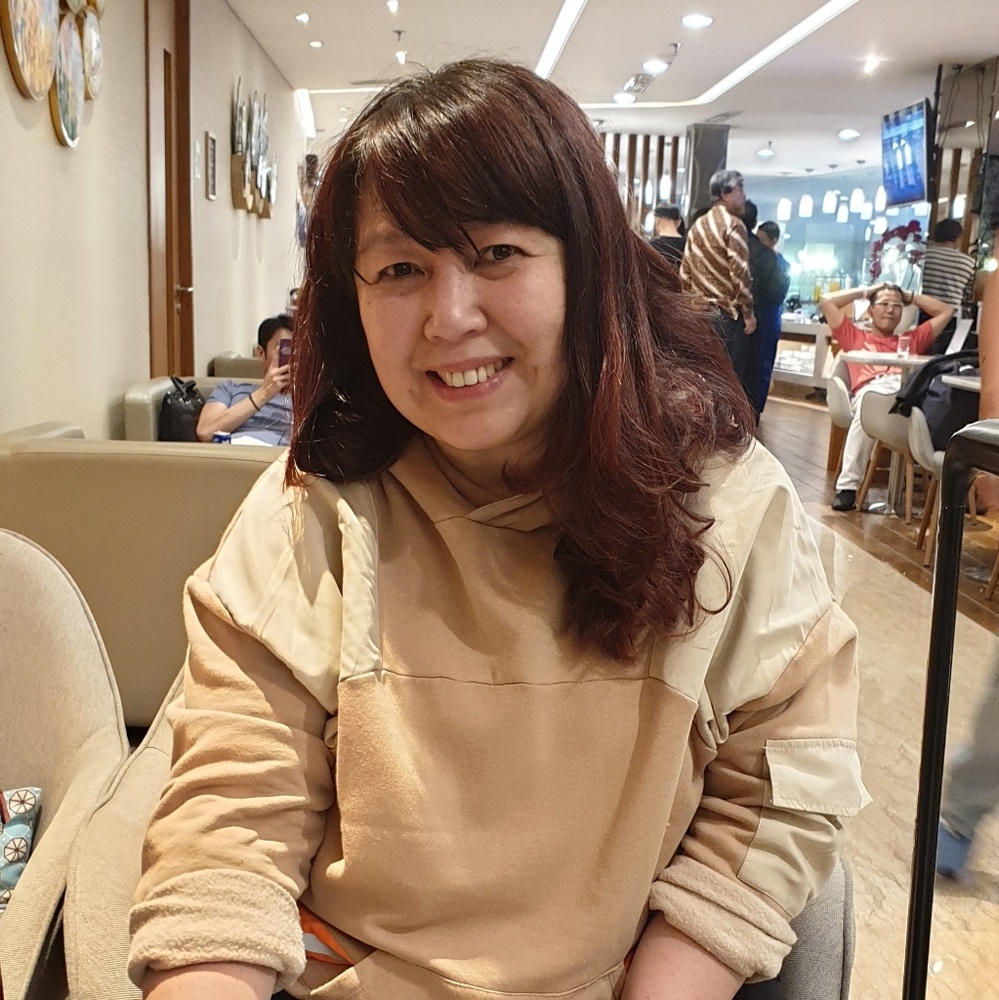 Meet your Posher, Nina chong